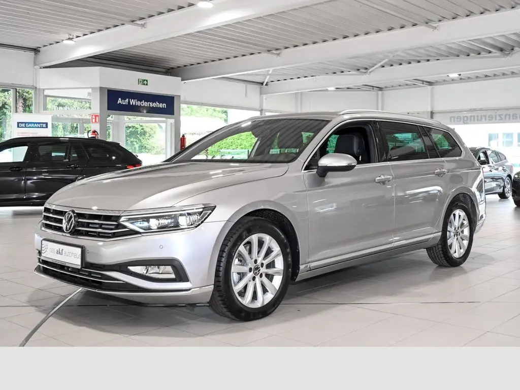 Photo 1 : Volkswagen Passat 2023 Diesel