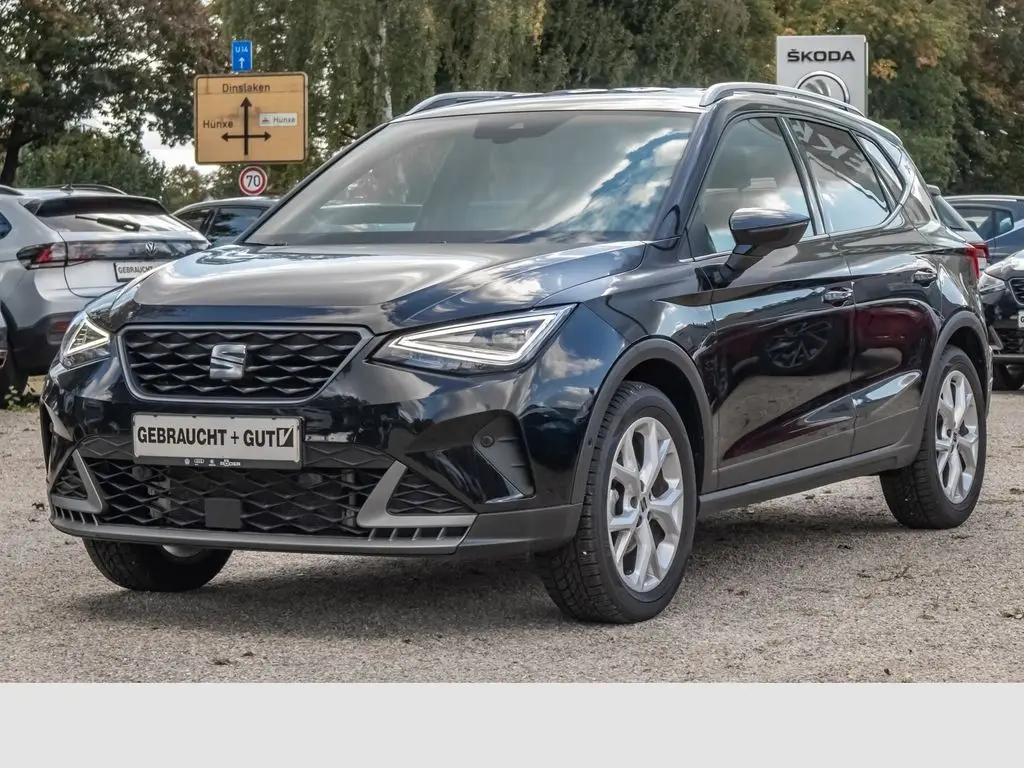 Photo 1 : Seat Arona 2023 Petrol