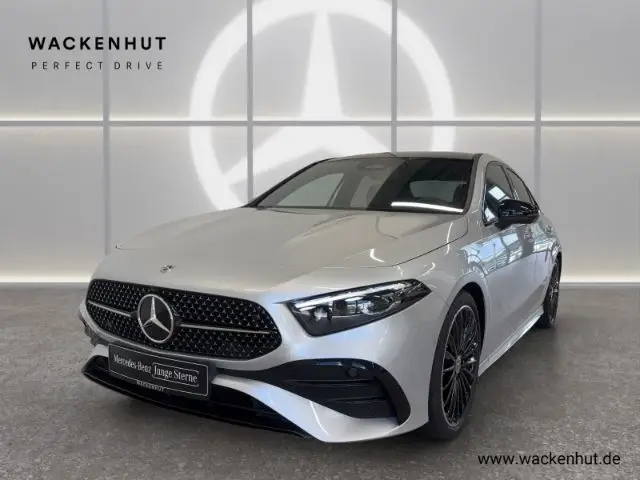 Photo 1 : Mercedes-benz Classe A 2023 Petrol