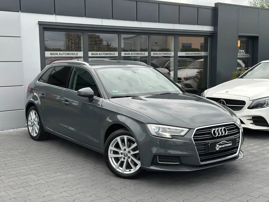 Photo 1 : Audi A3 2018 Petrol