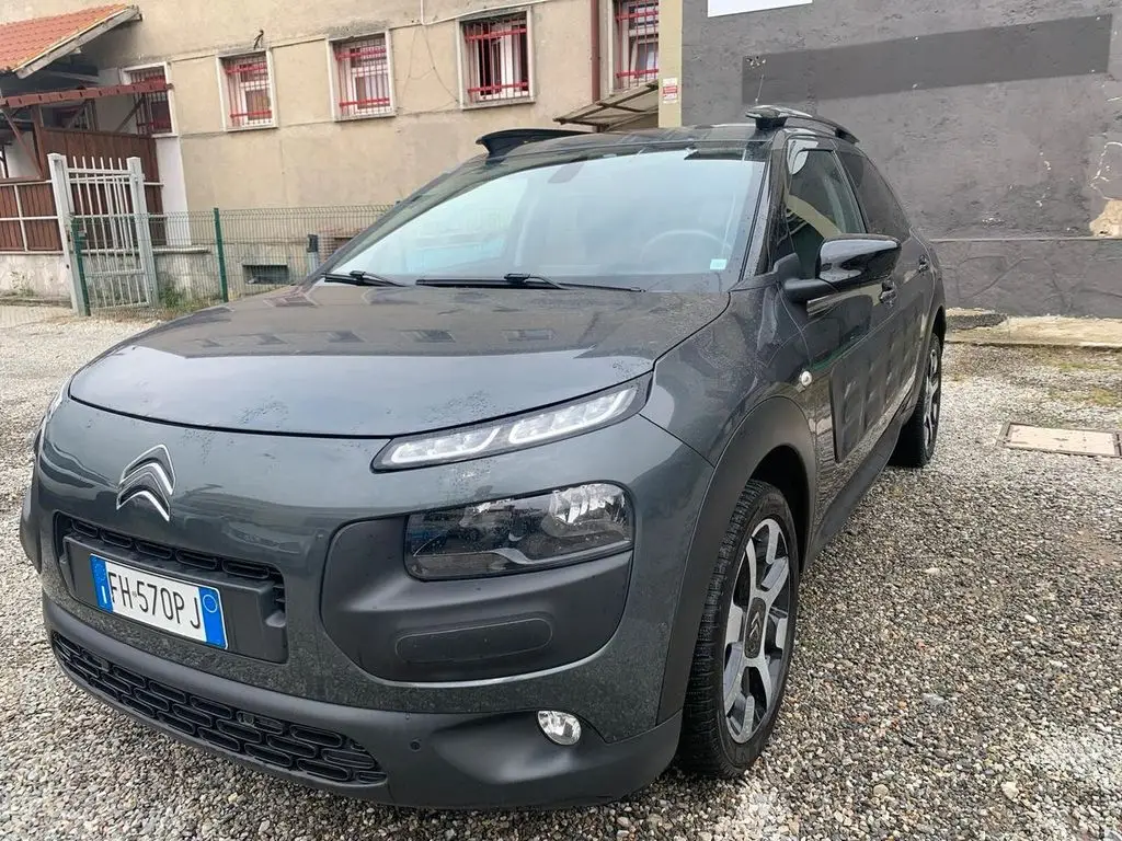 Photo 1 : Citroen C4 2017 Essence