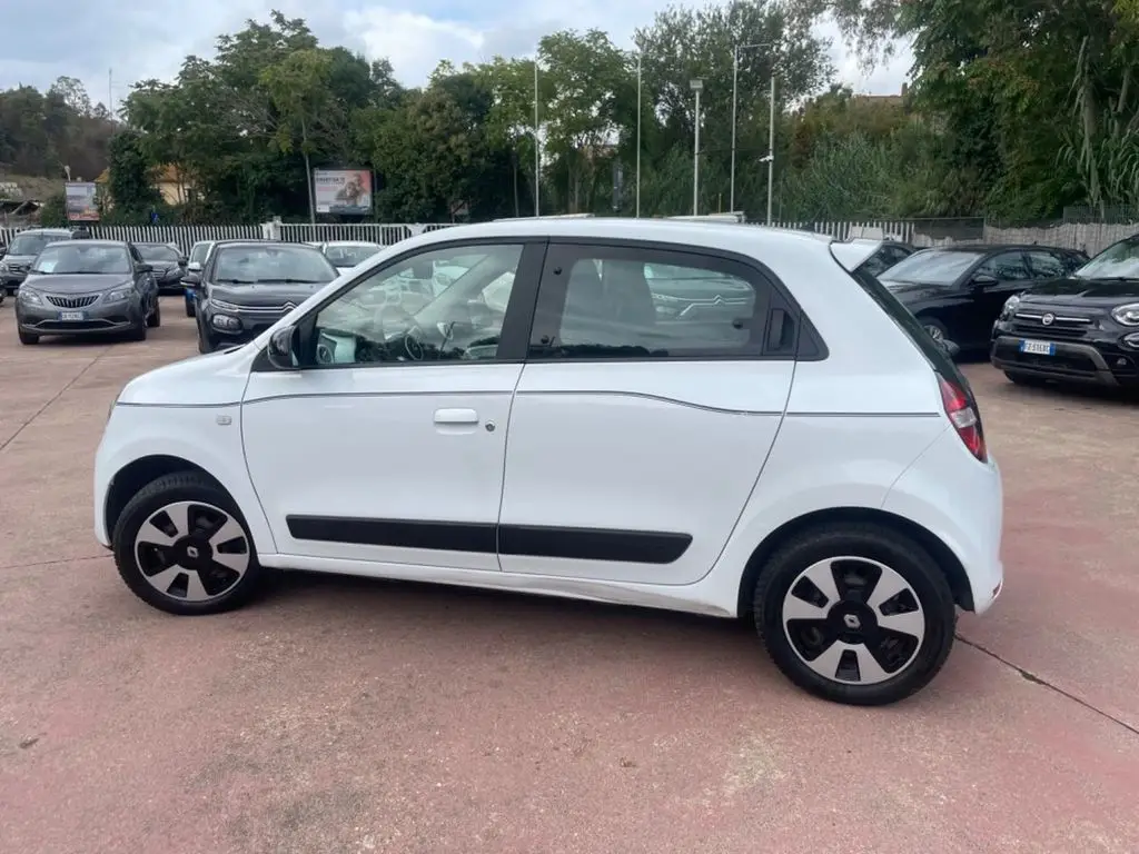 Photo 1 : Renault Twingo 2017 Essence