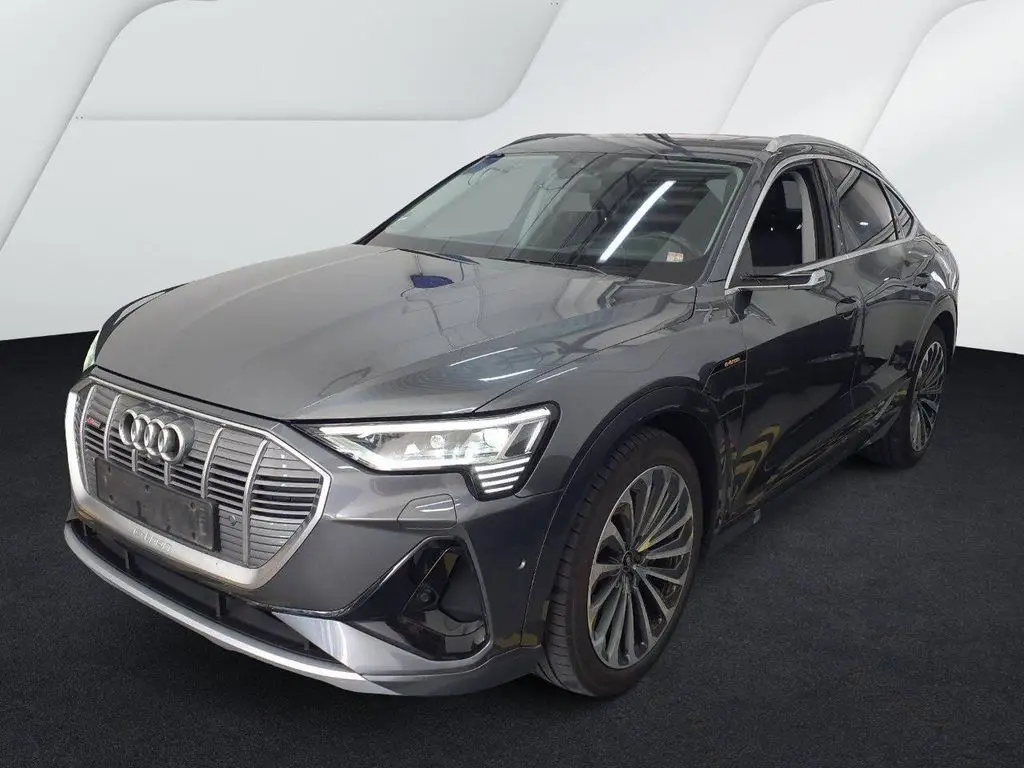 Photo 1 : Audi E-tron 2021 Non renseigné