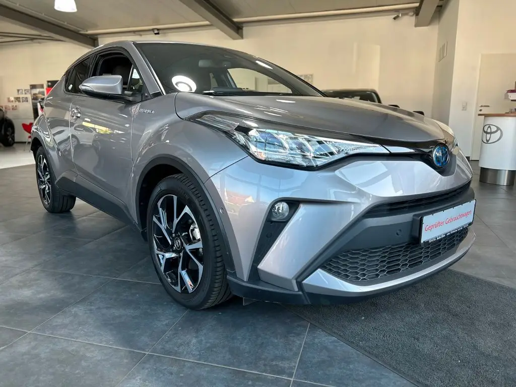 Photo 1 : Toyota C-hr 2021 Hybrid