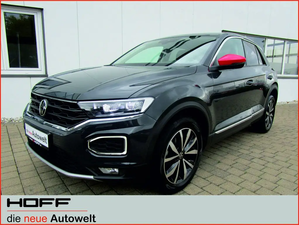 Photo 1 : Volkswagen T-roc 2021 Essence