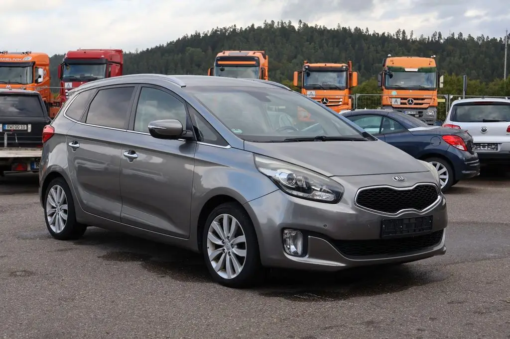 Photo 1 : Kia Carens 2015 Diesel