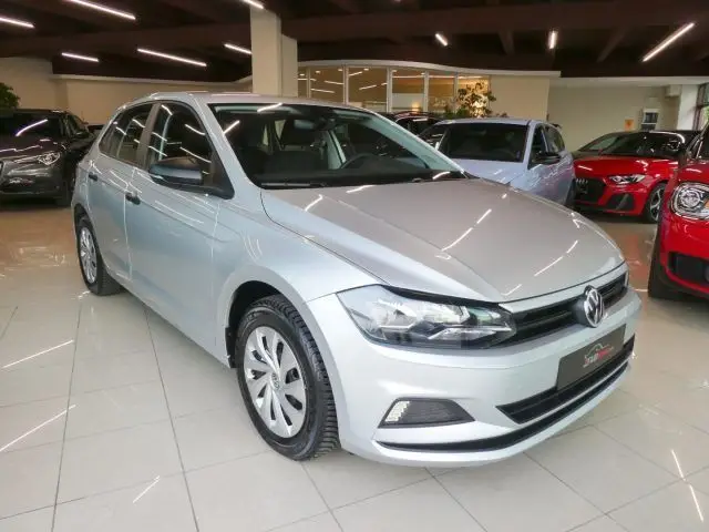 Photo 1 : Volkswagen Polo 2018 Petrol