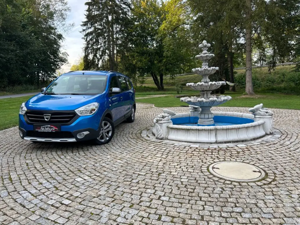 Photo 1 : Dacia Lodgy 2017 Essence