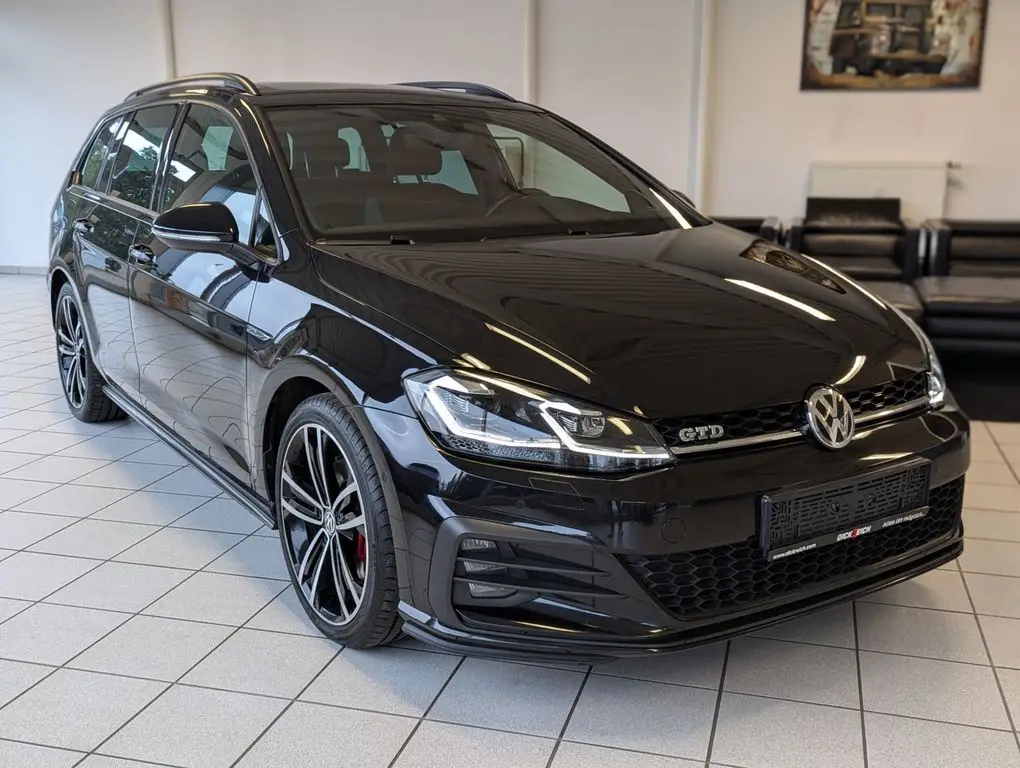 Photo 1 : Volkswagen Golf 2019 Diesel