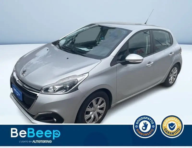 Photo 1 : Peugeot 208 2018 Petrol