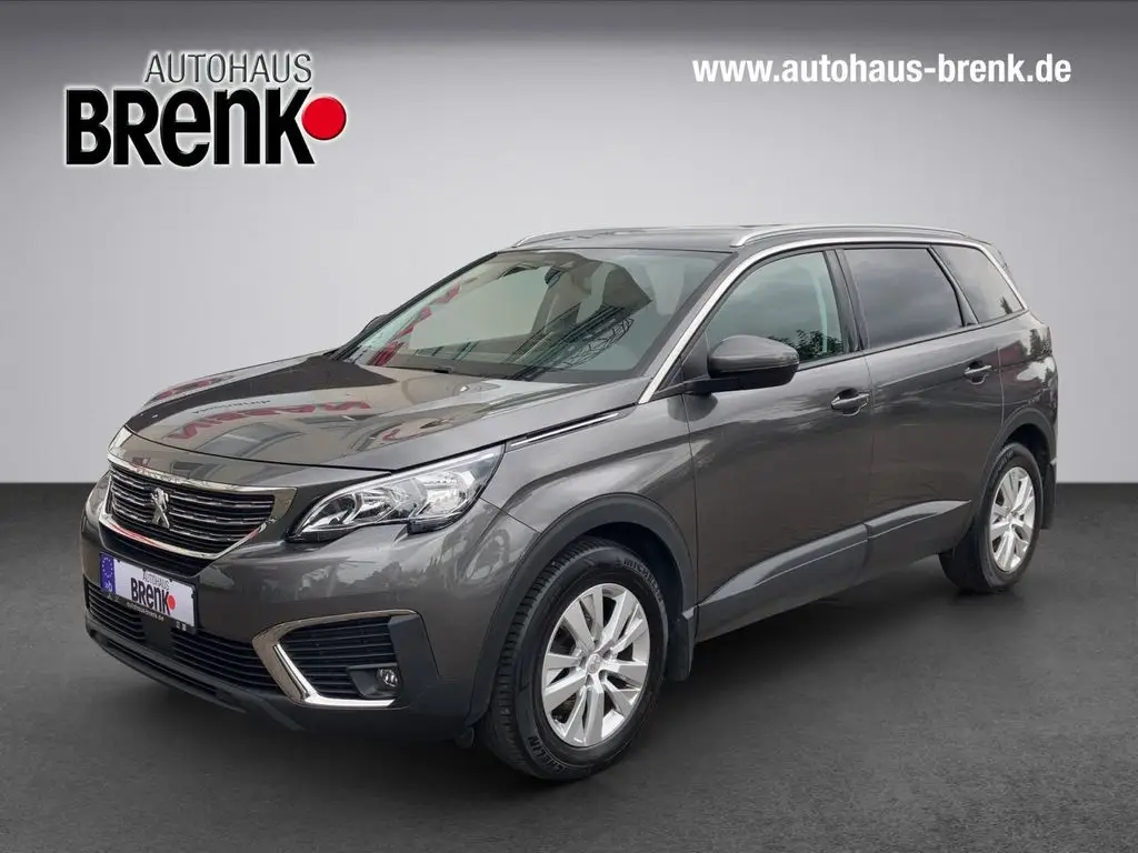 Photo 1 : Peugeot 5008 2018 Petrol