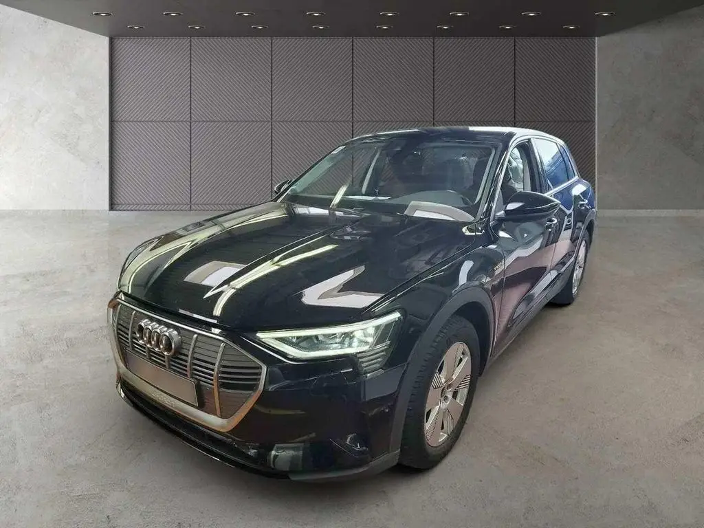 Photo 1 : Audi E-tron 2021 Non renseigné