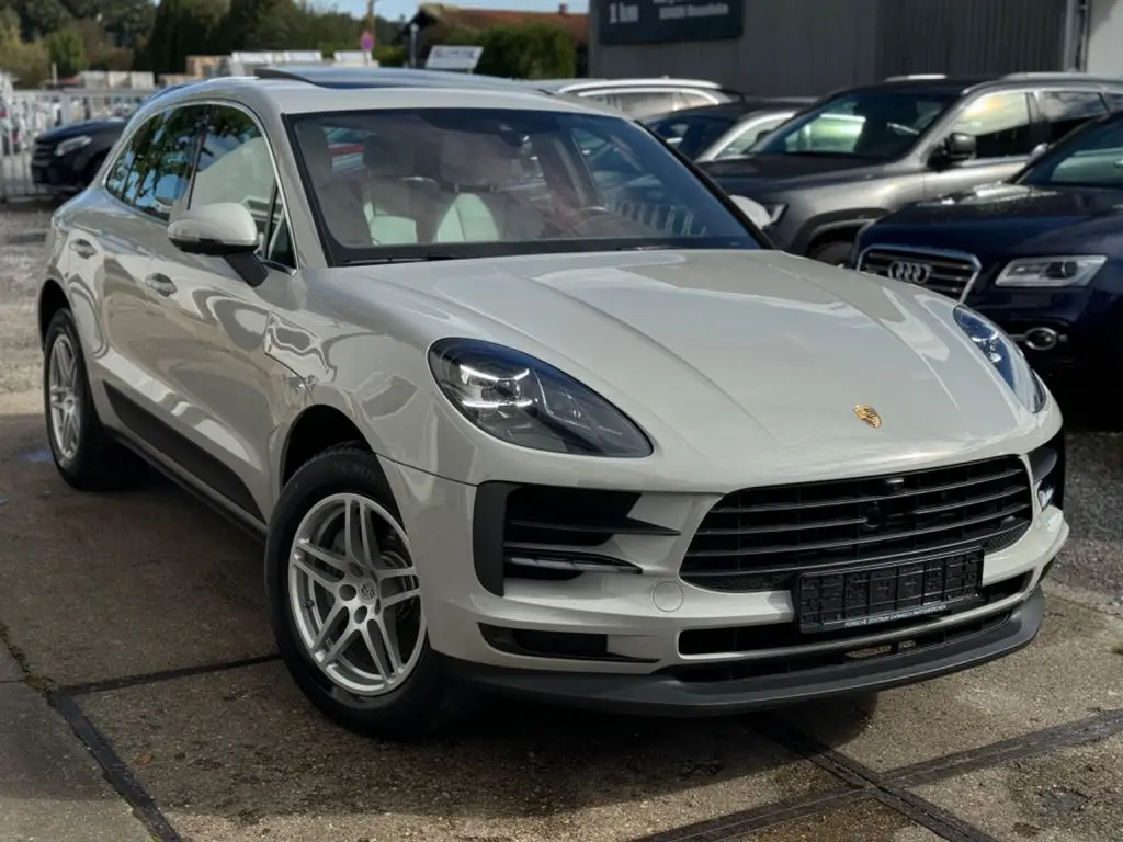 Photo 1 : Porsche Macan 2020 Essence