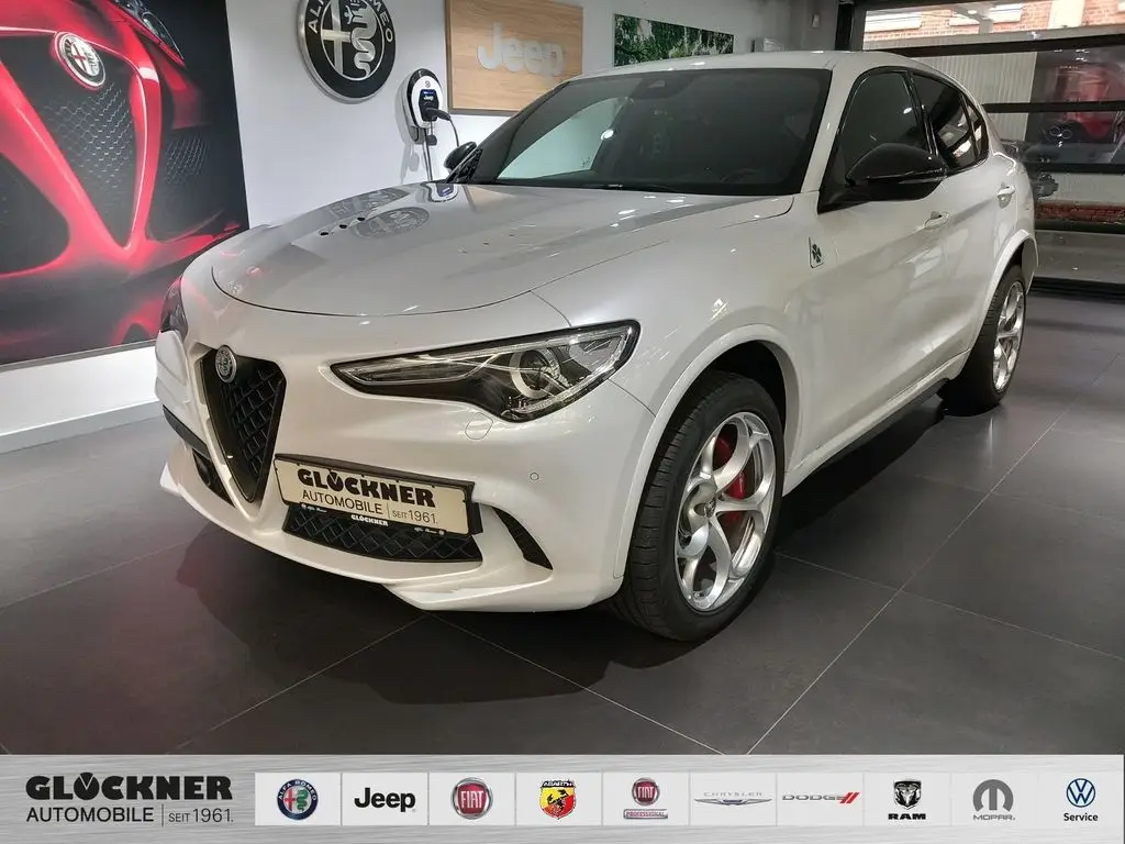 Photo 1 : Alfa Romeo Stelvio 2021 Essence