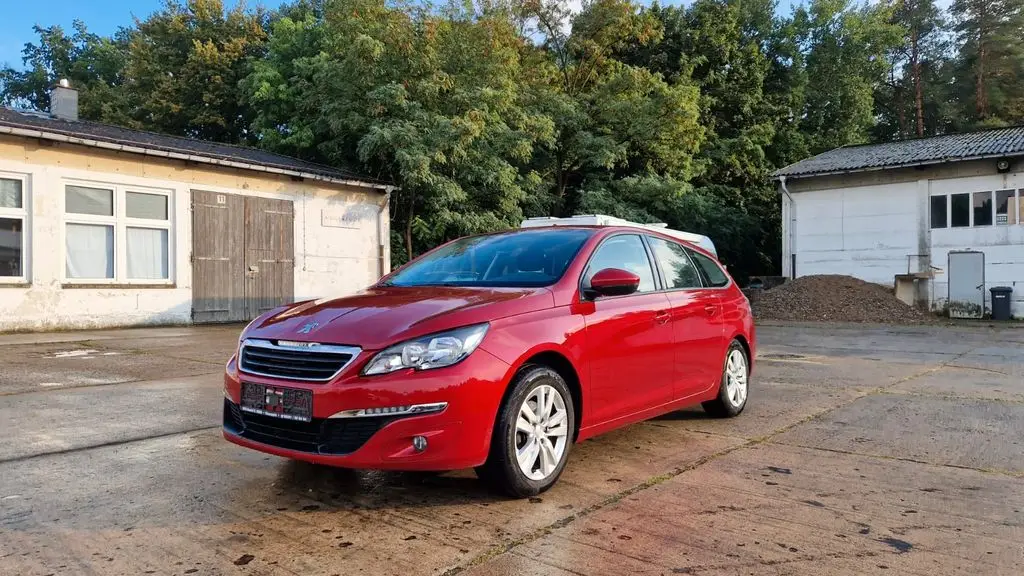 Photo 1 : Peugeot 308 2015 Petrol