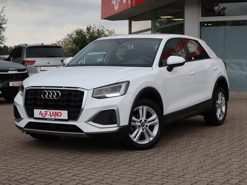 Photo 1 : Audi Q2 2021 Essence