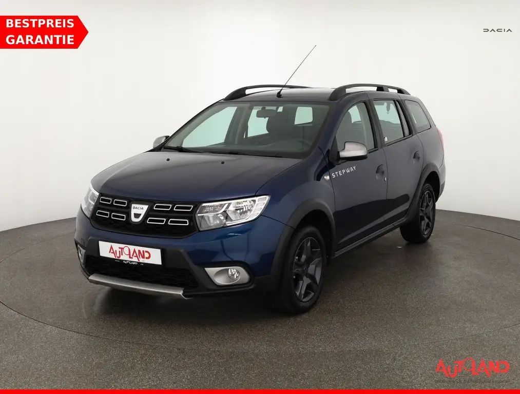 Photo 1 : Dacia Logan 2017 Essence