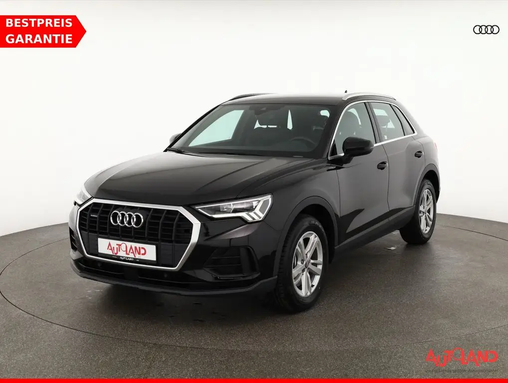 Photo 1 : Audi Q3 2019 Essence