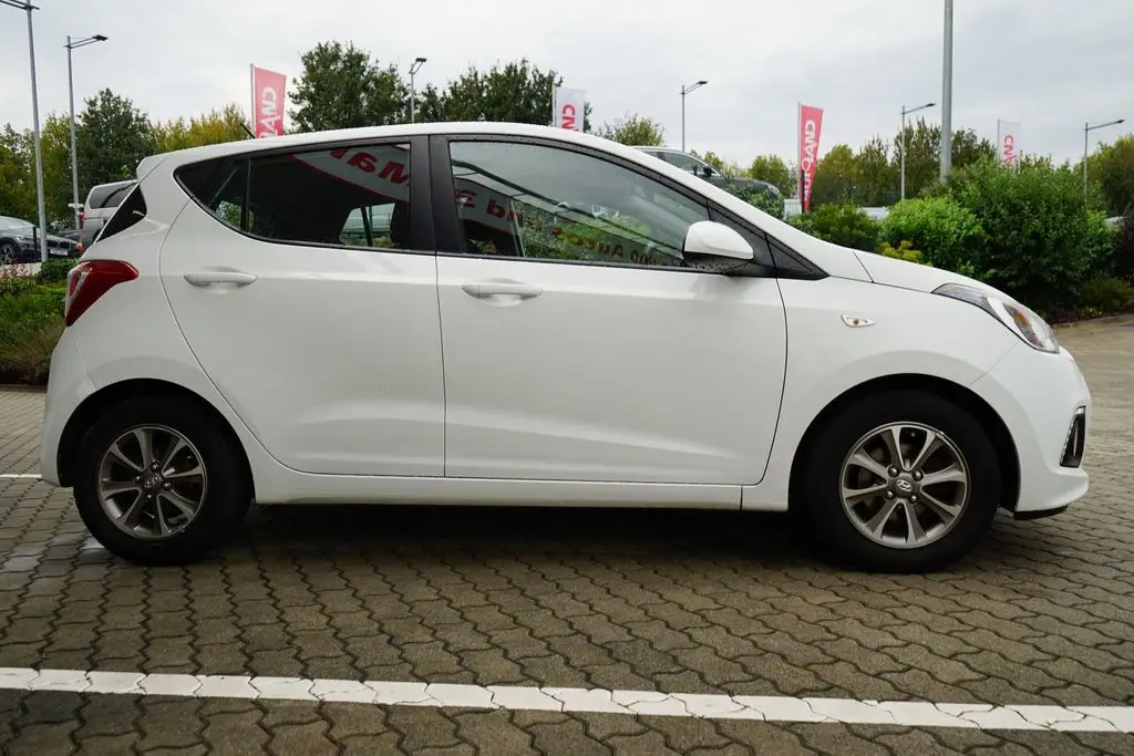 Photo 1 : Hyundai I10 2015 Petrol