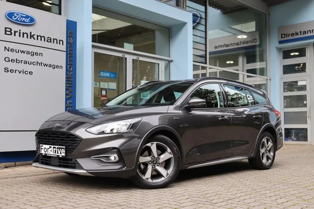 Photo 1 : Ford Focus 2020 Essence