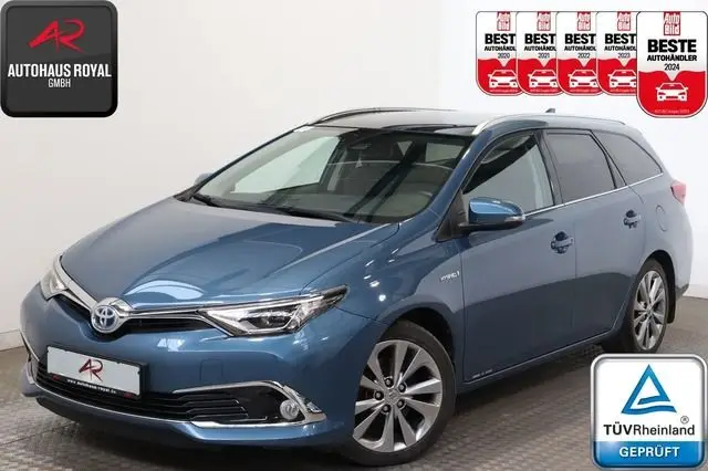 Photo 1 : Toyota Auris 2017 Hybrid