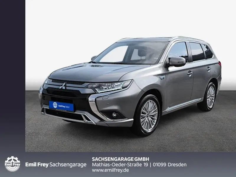 Photo 1 : Mitsubishi Outlander 2019 Hybrid