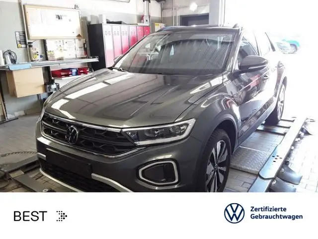 Photo 1 : Volkswagen T-roc 2023 Essence