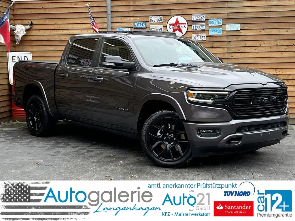 Photo 1 : Dodge Ram 2022 Petrol