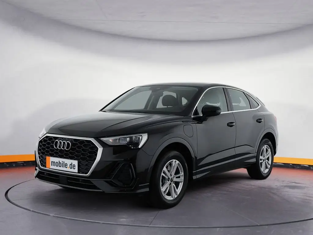 Photo 1 : Audi Q3 2021 Hybrid