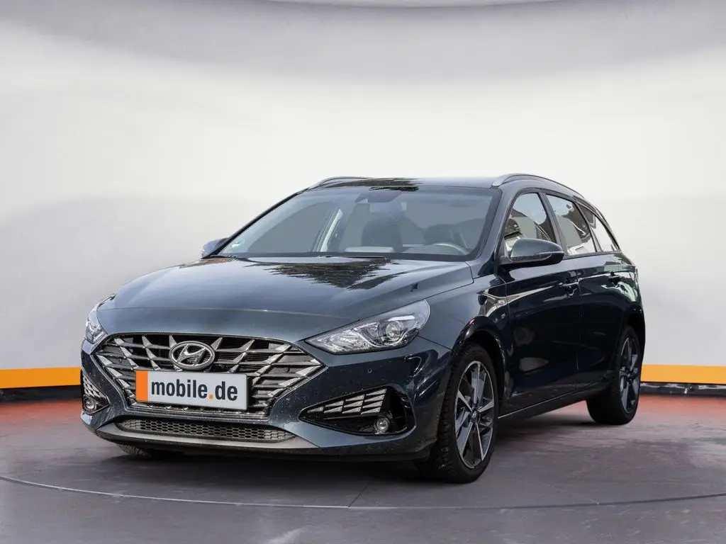 Photo 1 : Hyundai I30 2023 Petrol