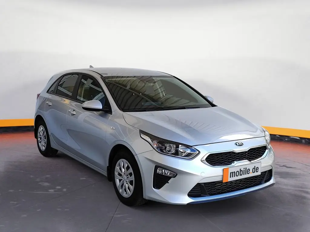 Photo 1 : Kia Ceed 2022 Petrol