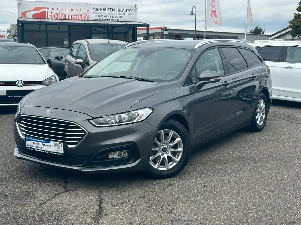 Photo 1 : Ford Mondeo 2019 Essence