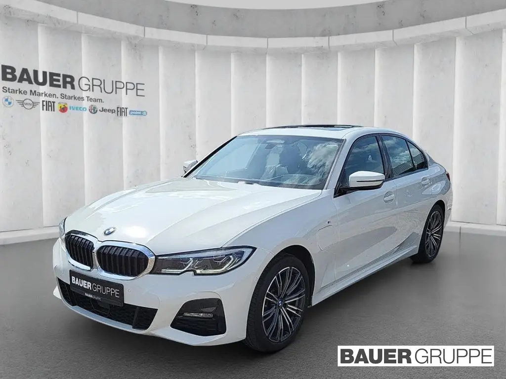 Photo 1 : Bmw Serie 3 2020 Hybrid