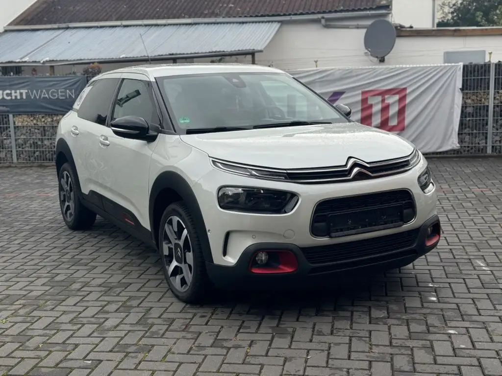 Photo 1 : Citroen C4 2018 Essence