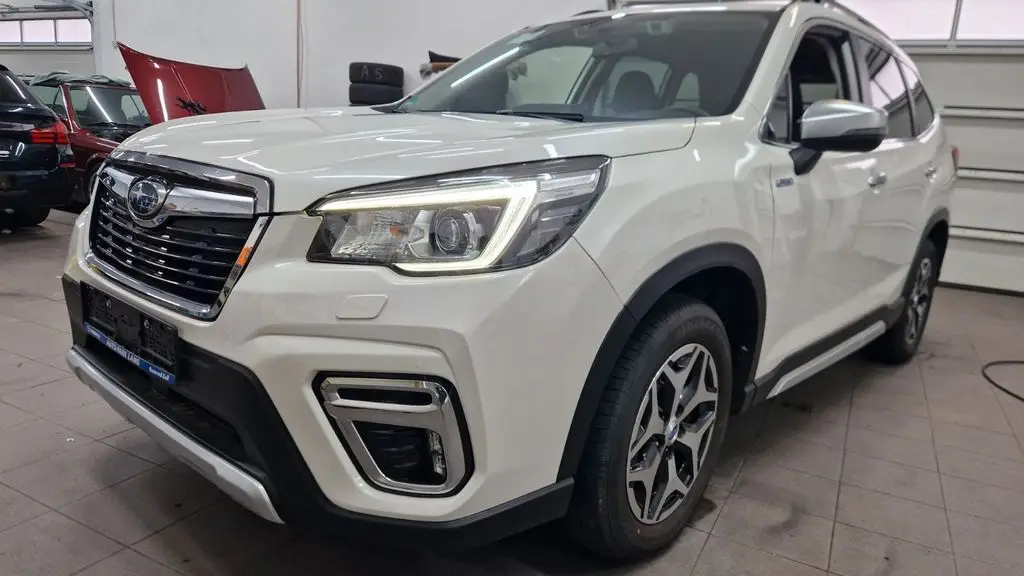 Photo 1 : Subaru Forester 2020 Hybride