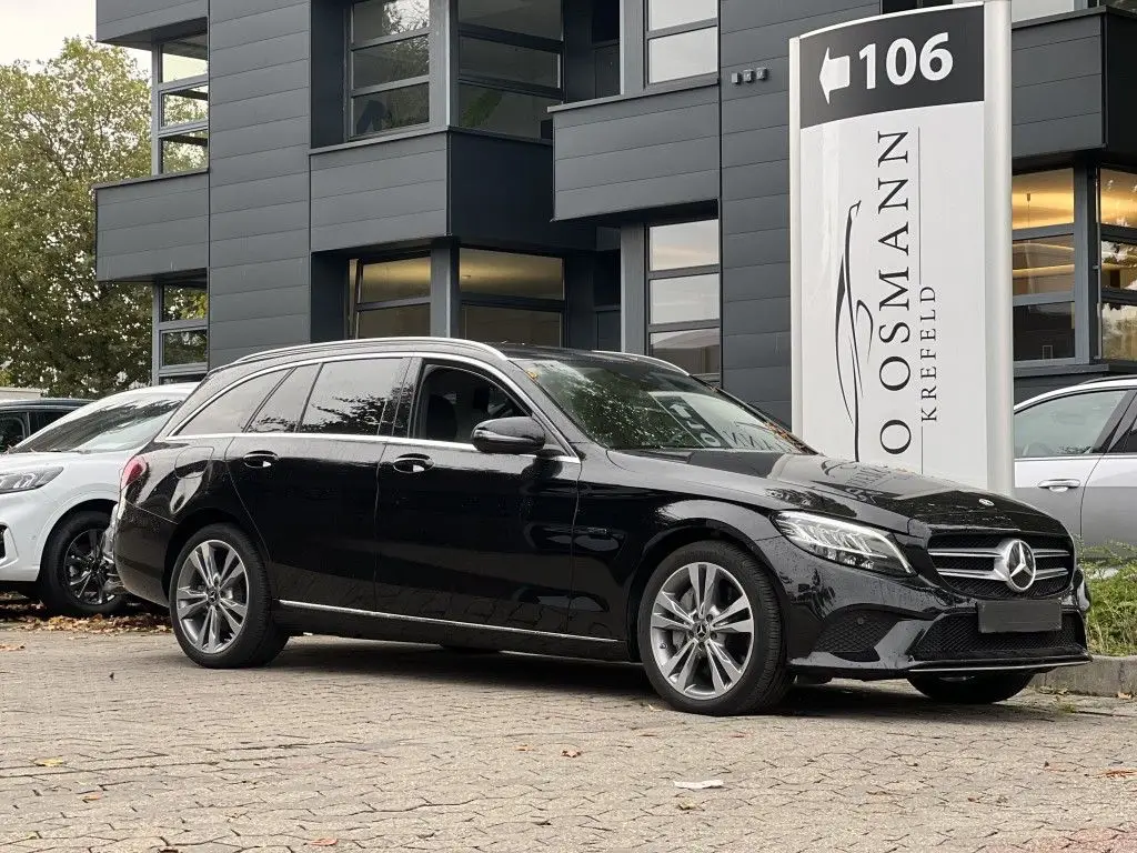 Photo 1 : Mercedes-benz Classe C 2021 Non renseigné