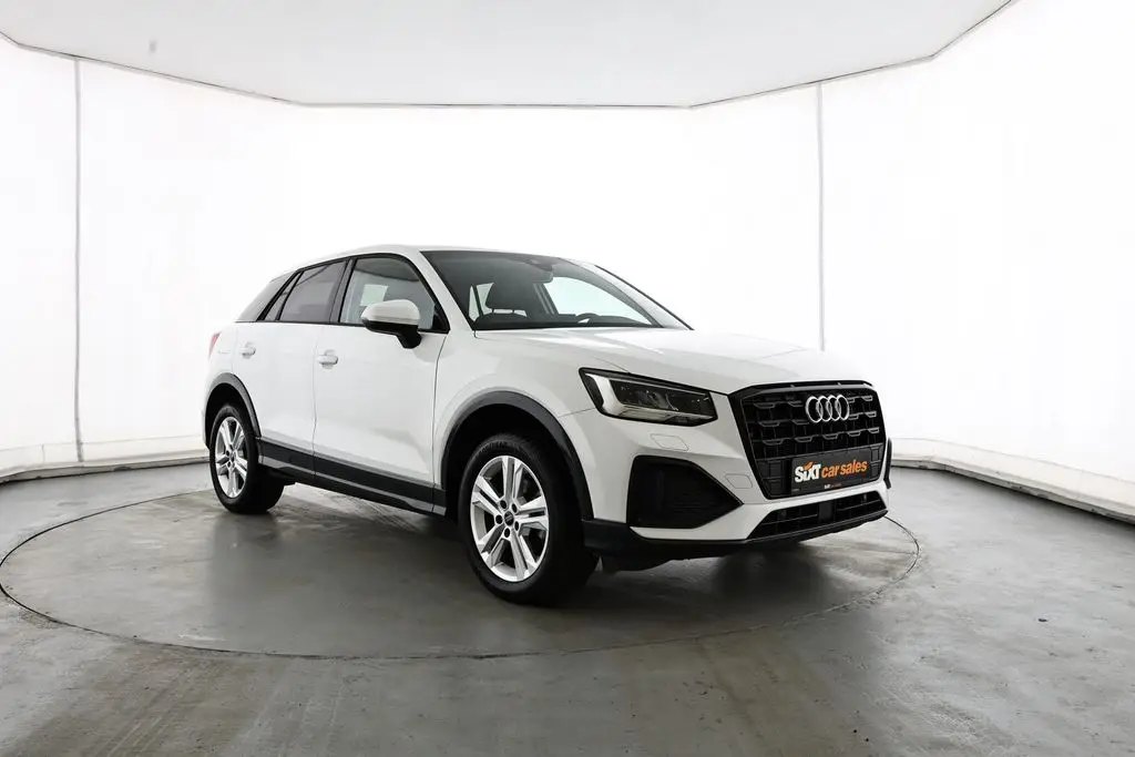 Photo 1 : Audi Q2 2023 Essence