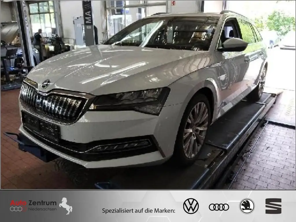 Photo 1 : Skoda Superb 2022 Hybride