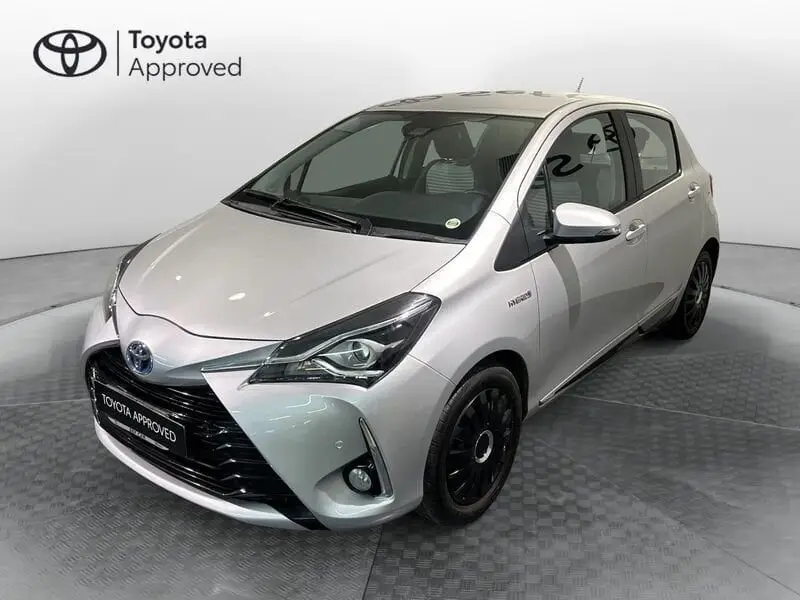 Photo 1 : Toyota Yaris 2017 Hybride