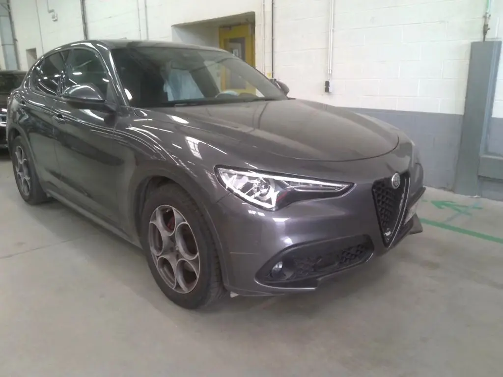 Photo 1 : Alfa Romeo Stelvio 2022 Diesel