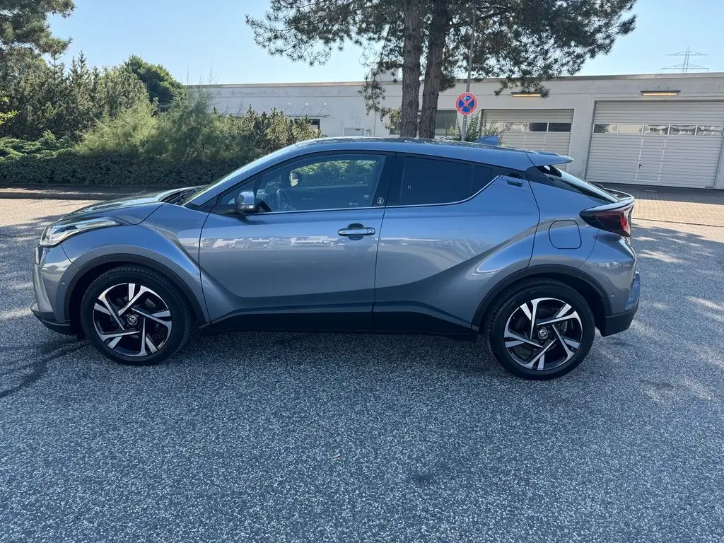 Photo 1 : Toyota C-hr 2022 Hybrid