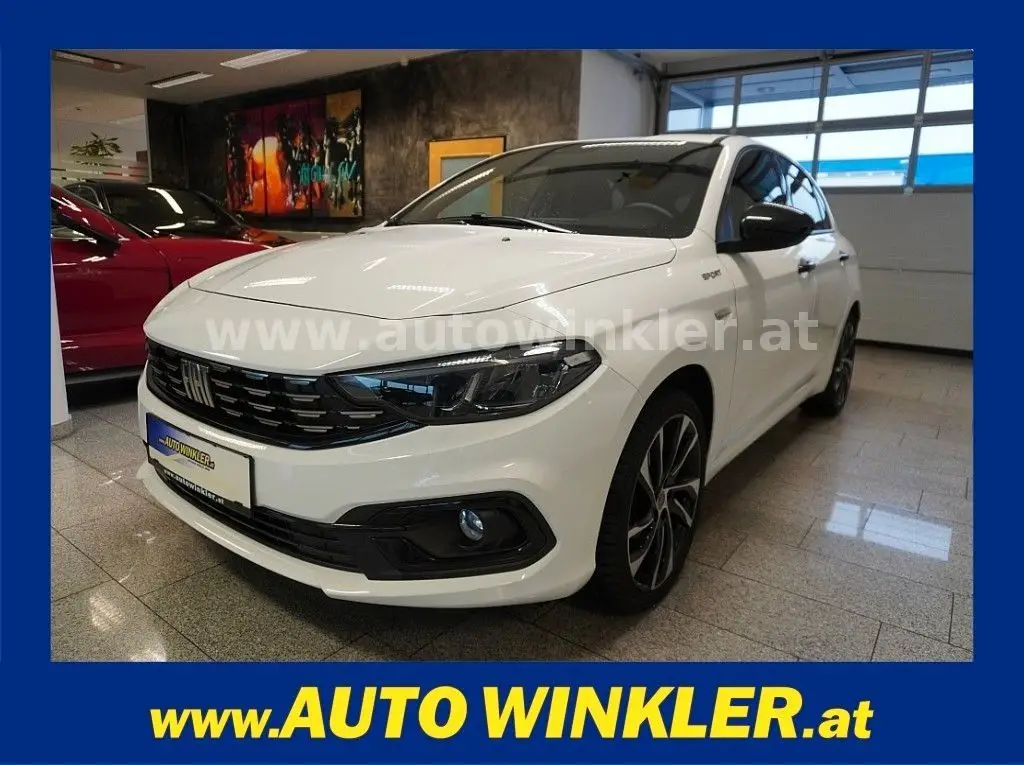 Photo 1 : Fiat Tipo 2022 Petrol