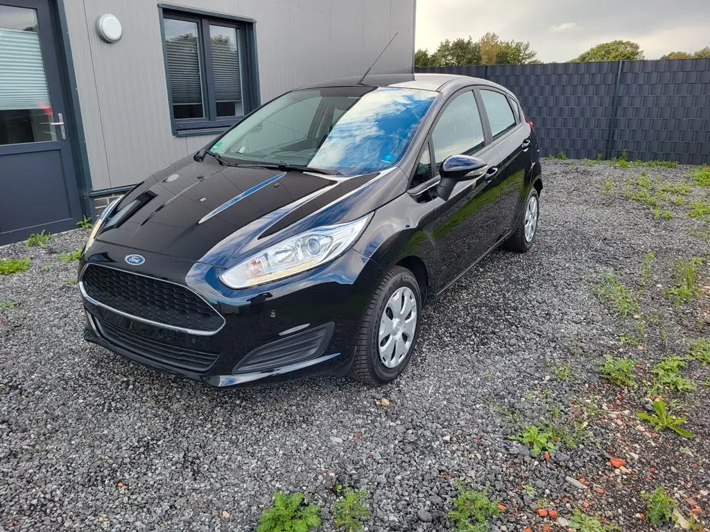 Photo 1 : Ford Fiesta 2016 Diesel