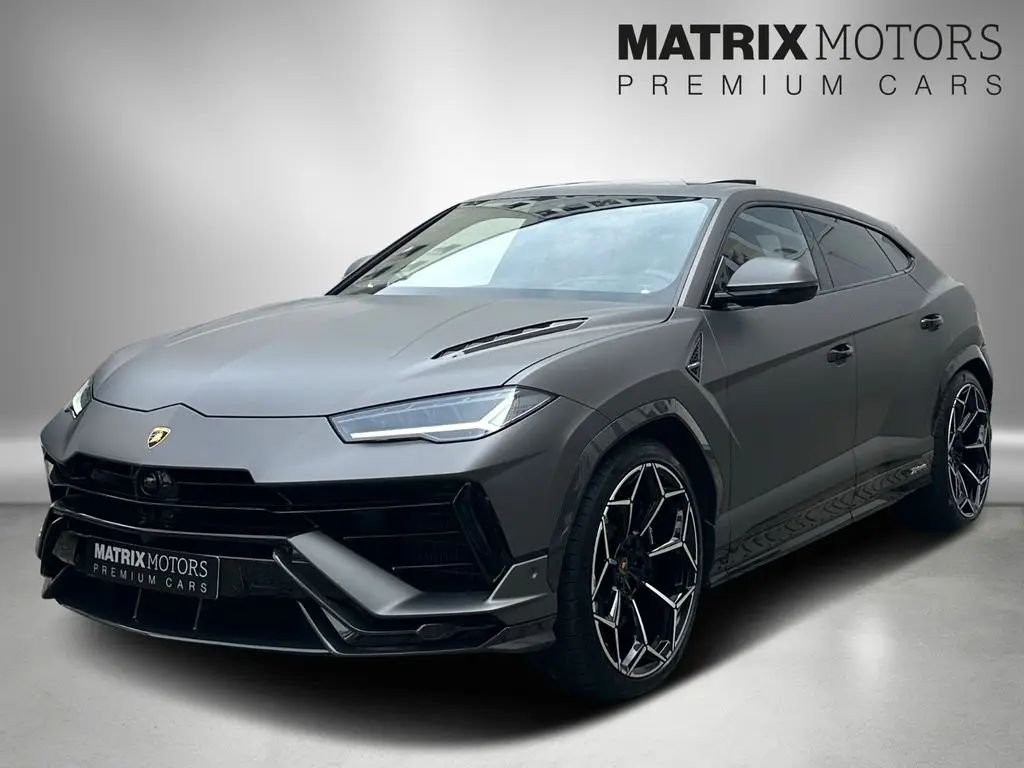 Photo 1 : Lamborghini Urus 2023 Essence