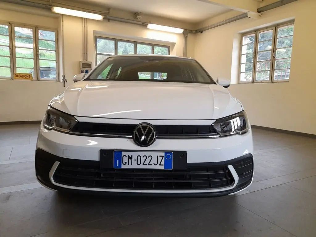 Photo 1 : Volkswagen Polo 2023 Essence