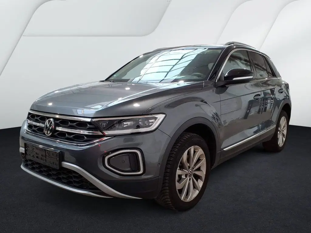 Photo 1 : Volkswagen T-roc 2024 Petrol