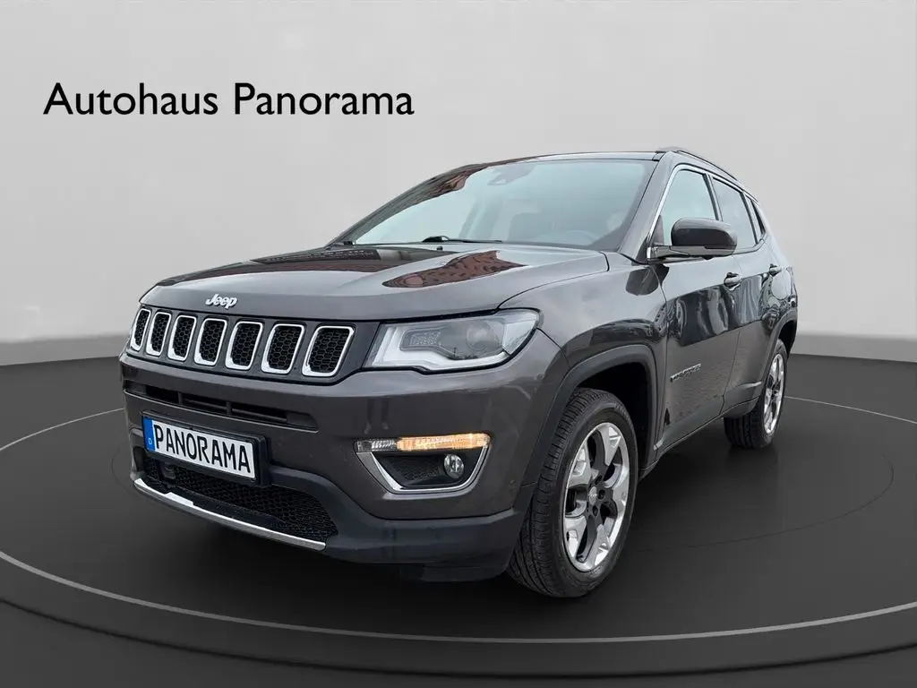 Photo 1 : Jeep Compass 2019 Petrol