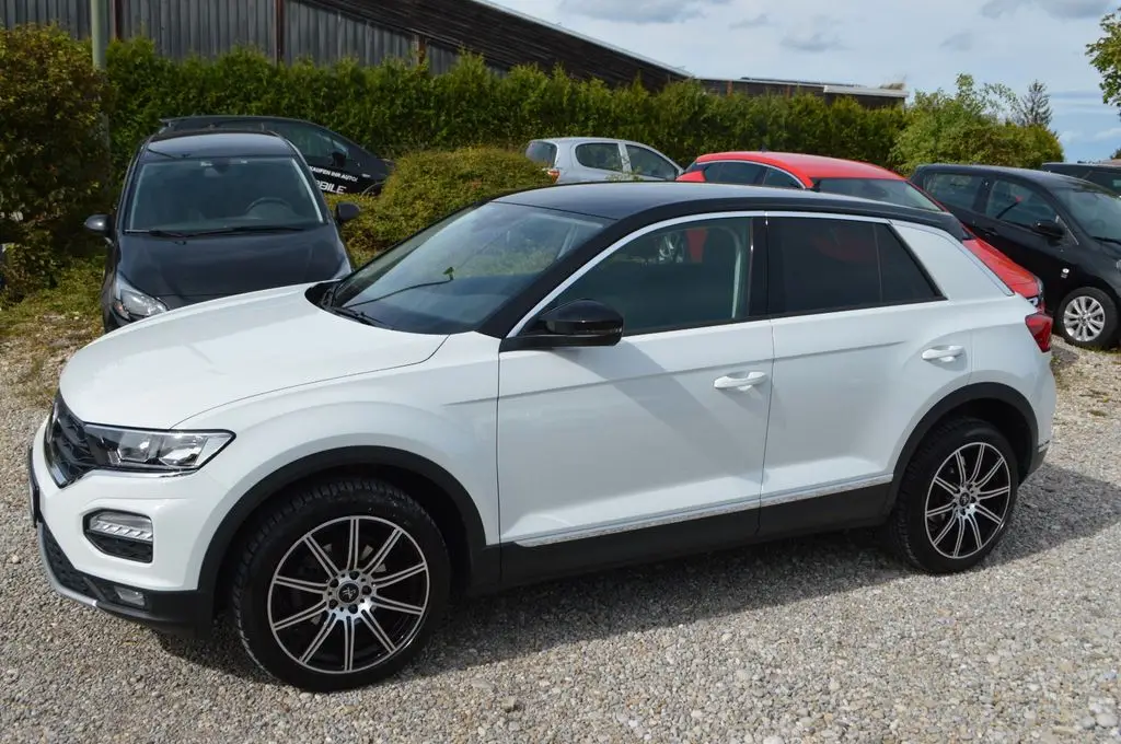 Photo 1 : Volkswagen T-roc 2019 Essence