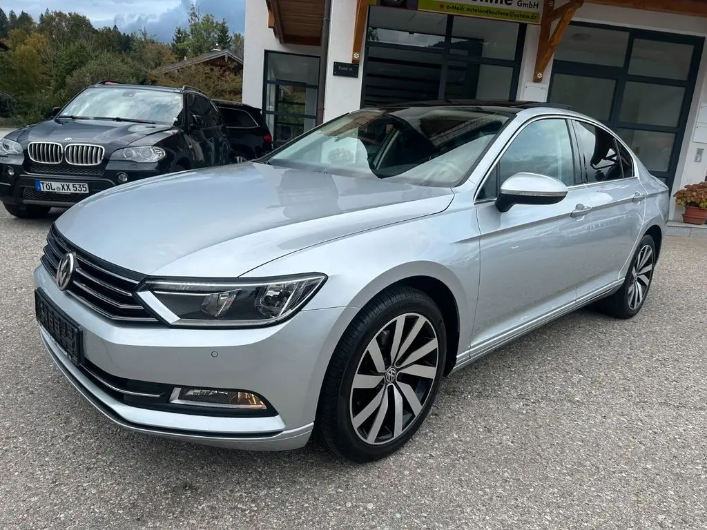 Photo 1 : Volkswagen Passat 2018 Diesel