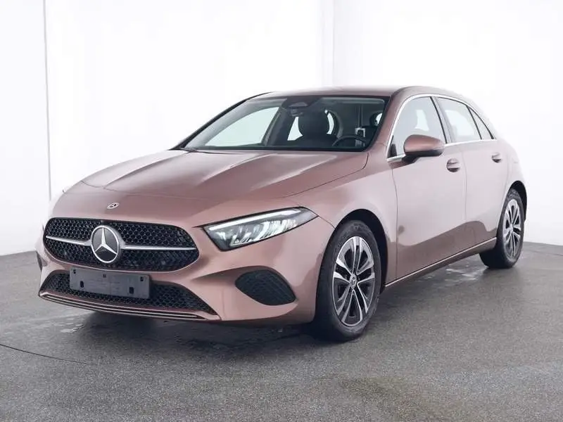 Photo 1 : Mercedes-benz Classe A 2023 Essence